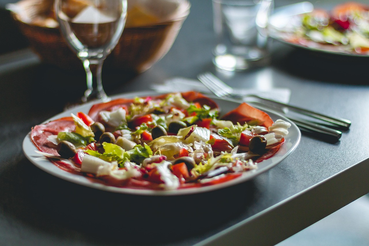 Meal Prep Semanal em 2026: Como Comer Saudável e Gastar Pouco com Pratos Portugueses